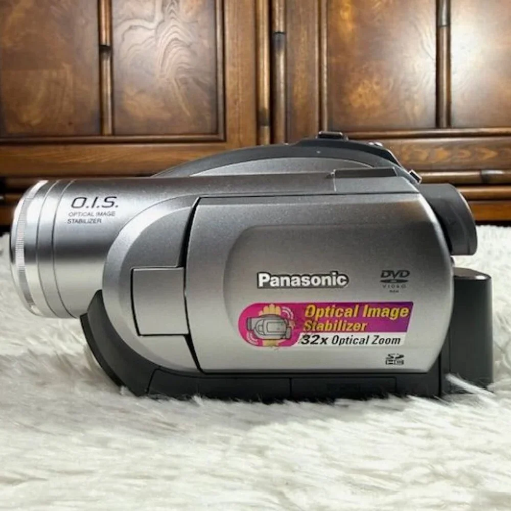 Panasonic VDR-D220 DVD Video Camera Camcorder + Storage Travel Bag + DVD-R Discs